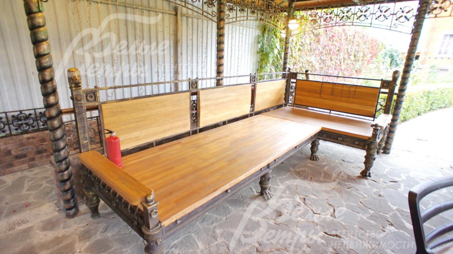 Кровать на открытом воздухе