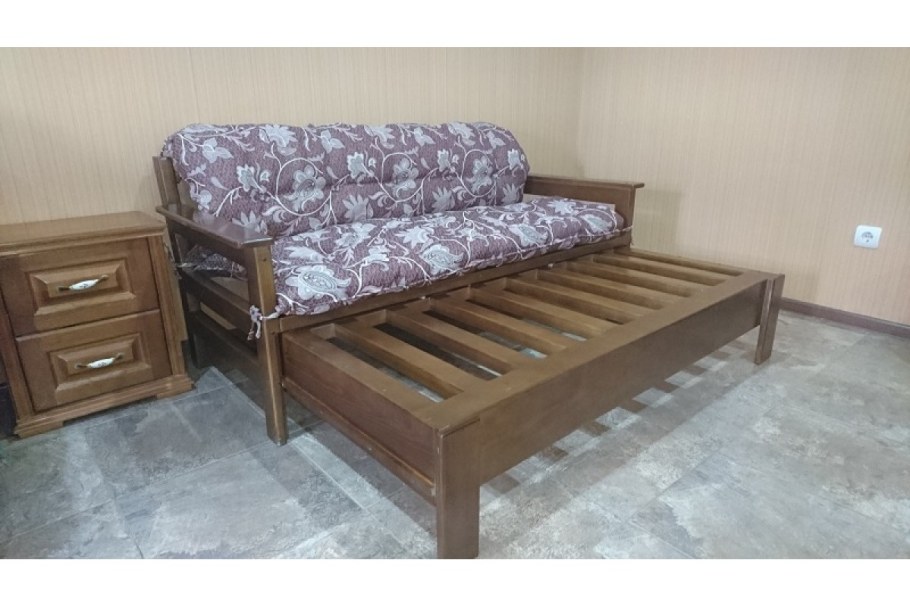 Диван деревянный раскладной