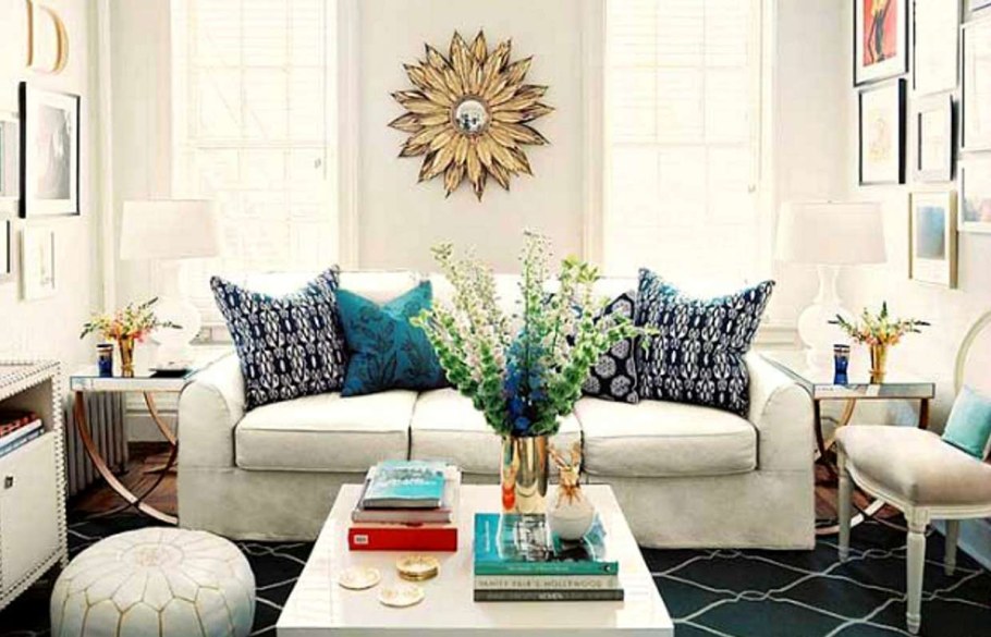 Дизайн комнаты с 2 окнами на одной стене