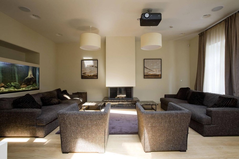 Расстановка диванов в гостиной