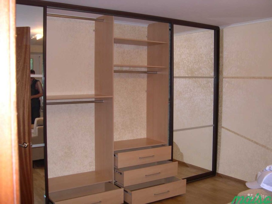 Встроенный шкаф купе 3200