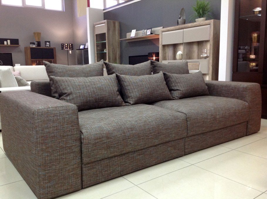 Глубокий диван