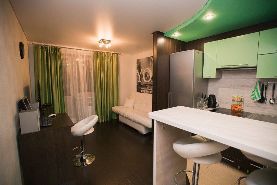 Интерьер студии 20 кв.м с балконом