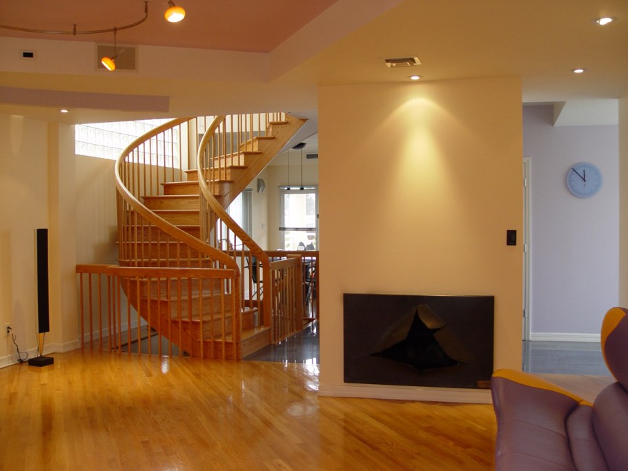 Отделка коттеджа внутри