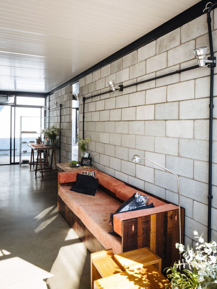 Стиль лофт с блоком