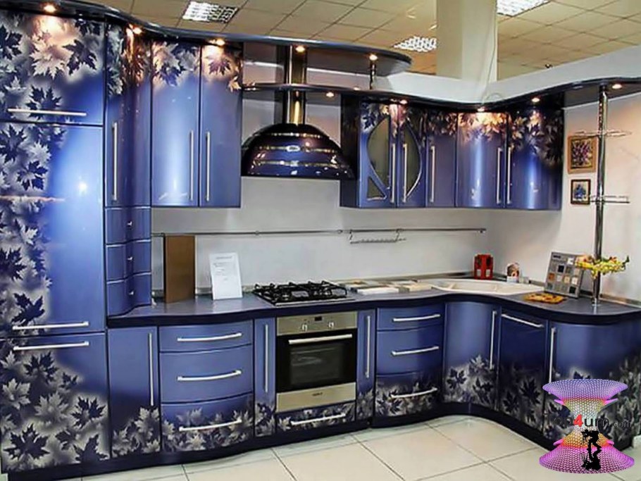 Красивый кухонный гарнитур