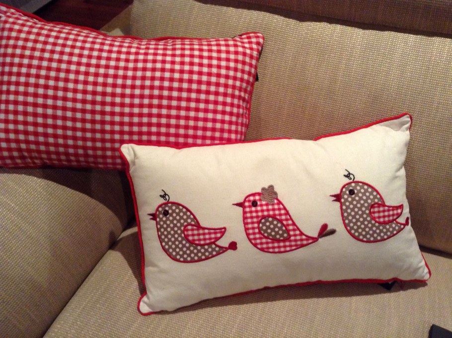 Дизайнерские подушки