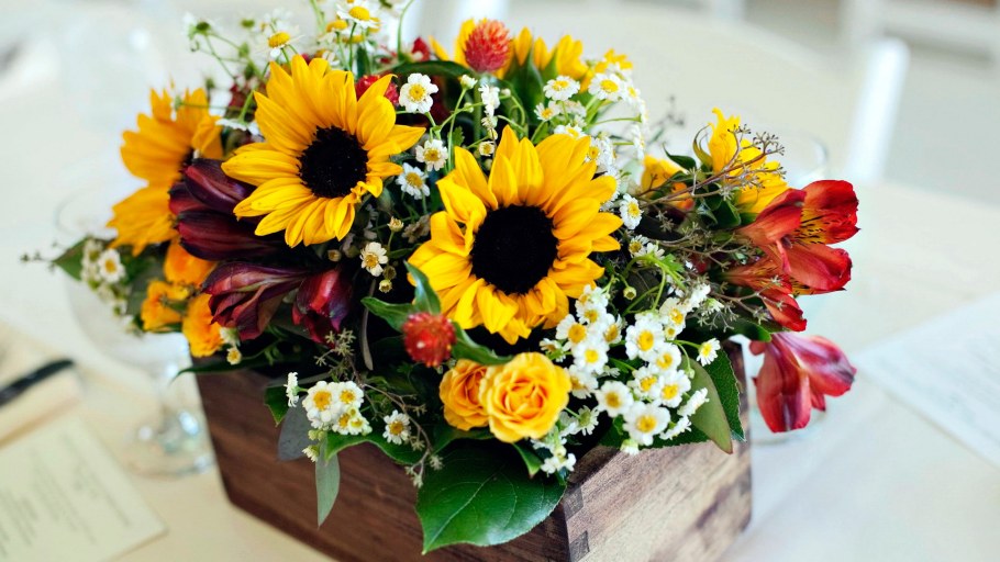 Букет осенний подсолнухами