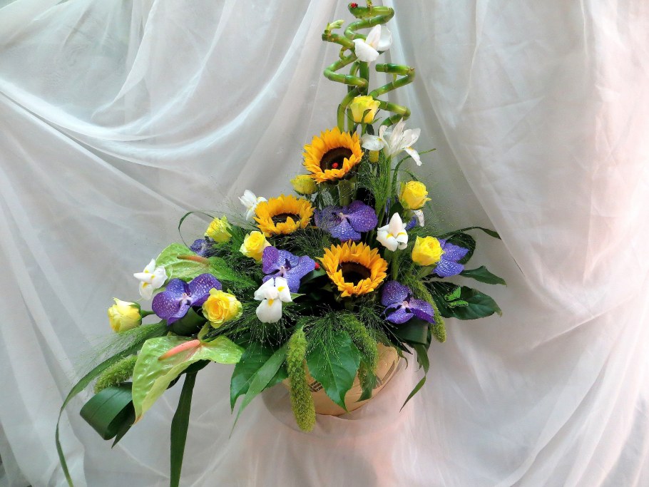 Пионы и Подсолнухи