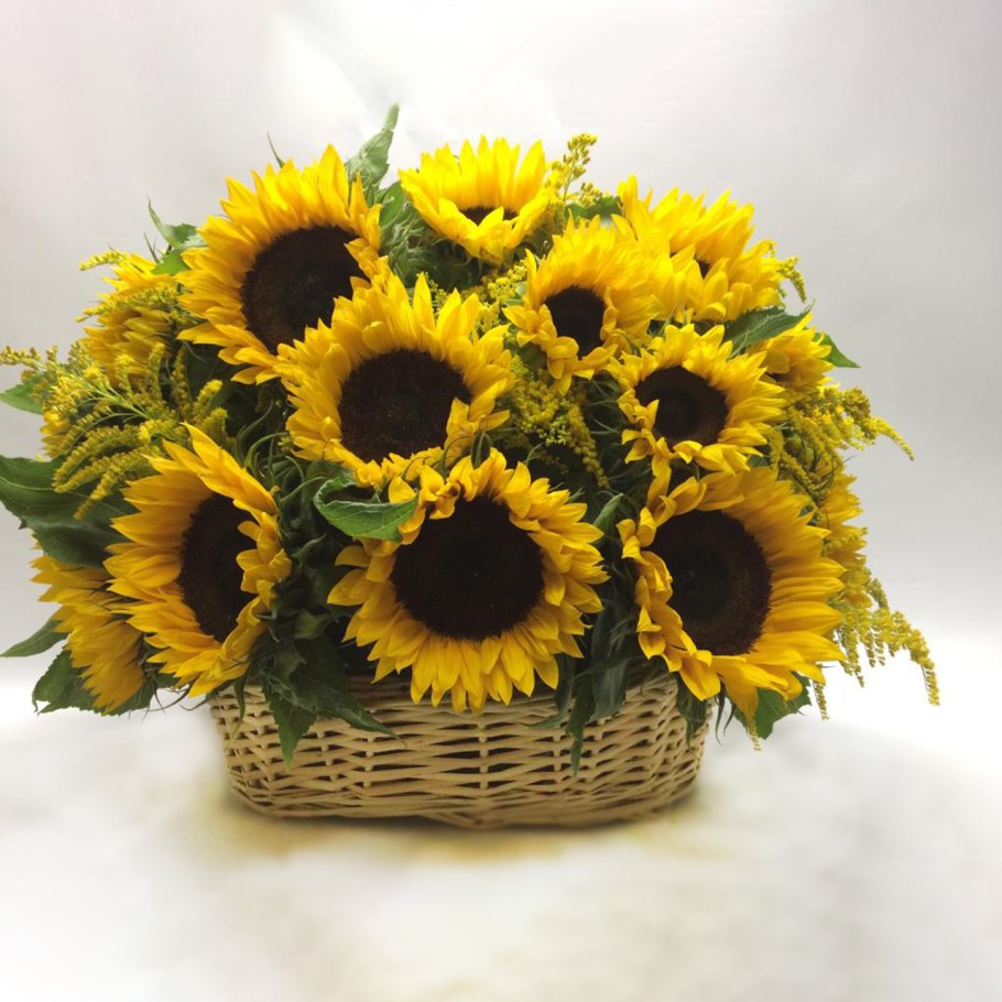 Букет с подсолнухами