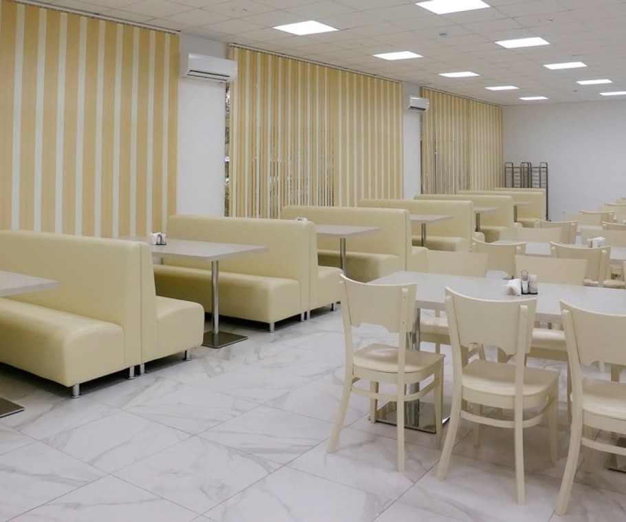 Обеденный зал столовой