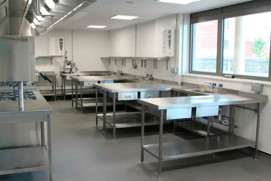 Нейтральное оборудование для ресторана