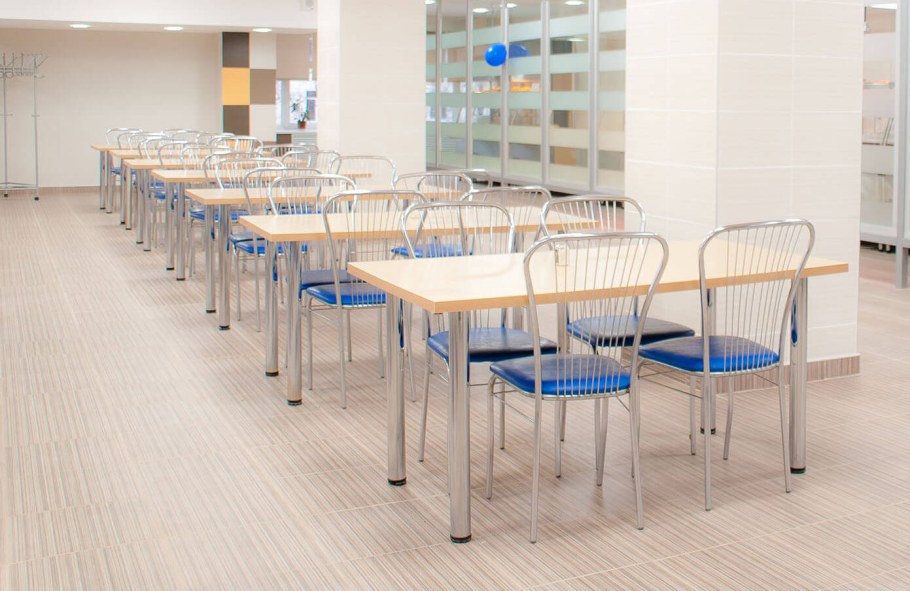 Столы для столовой общепита