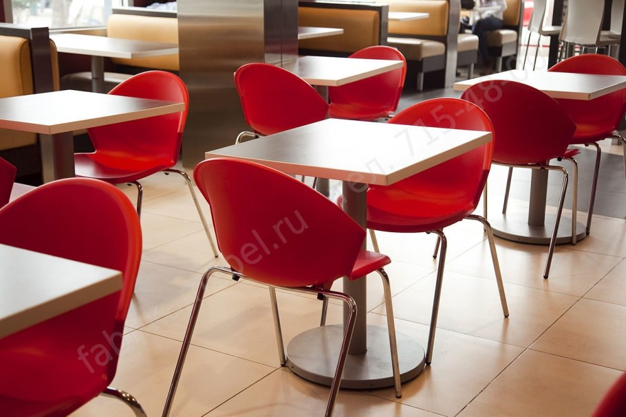 Столы и стулья для кафе