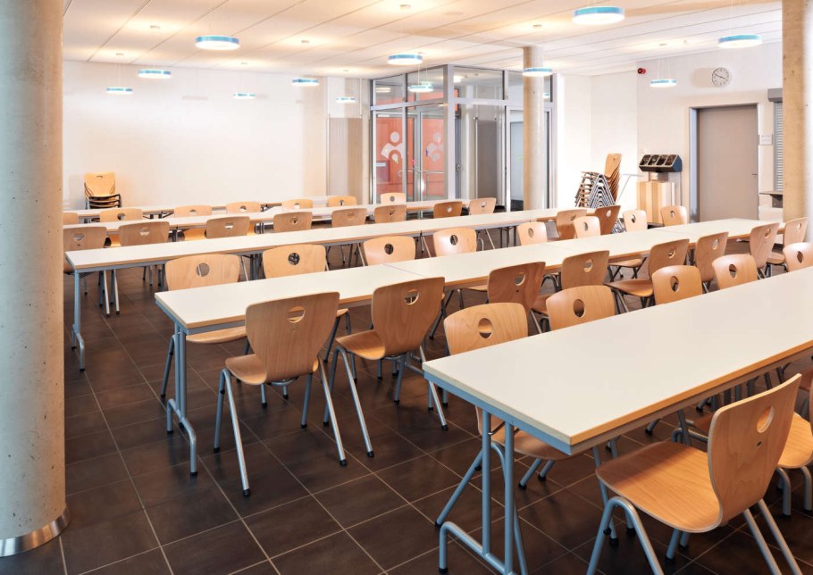 Столы для школьной столовой