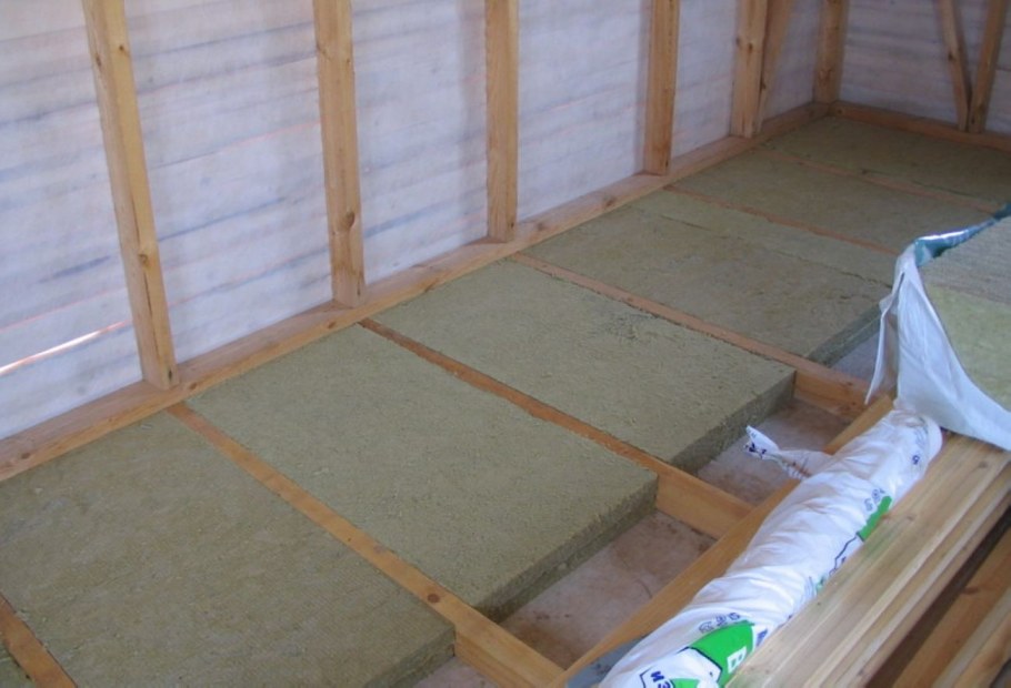 Деревянный пол