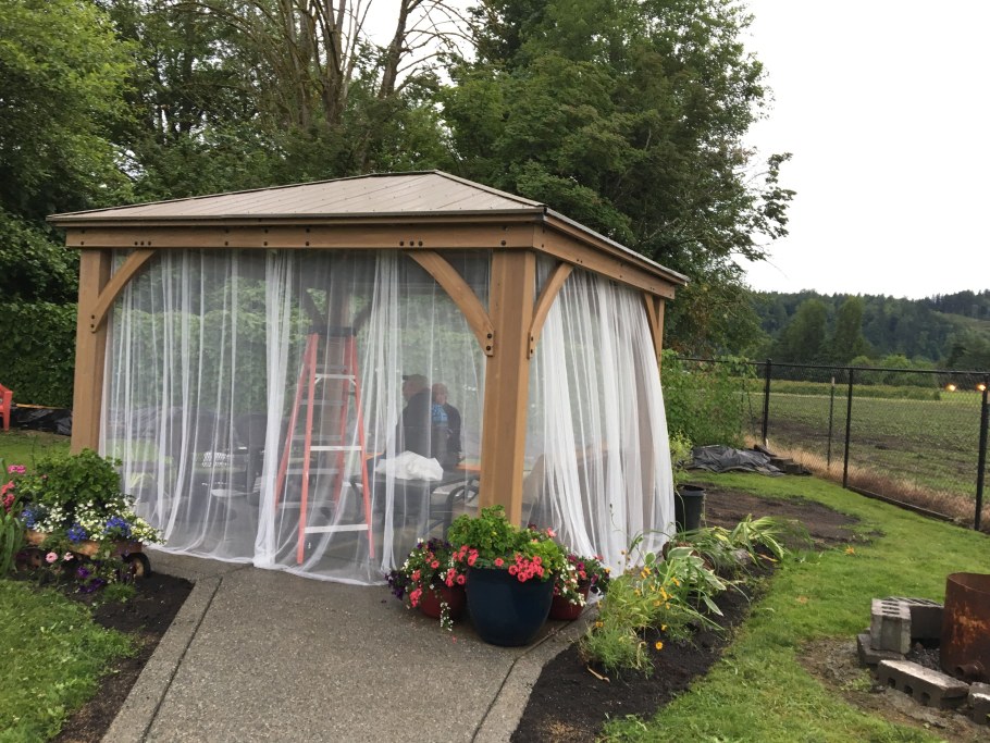 Декор беседки