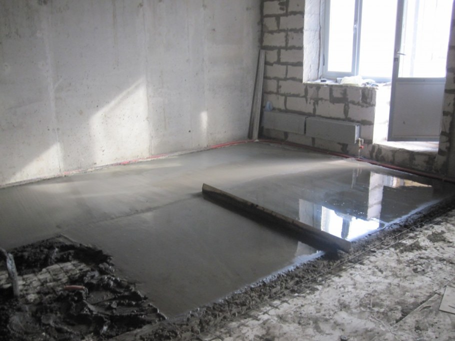 Стяжка пола в новостройке