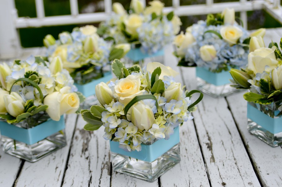 Маленькие цветочные композиции