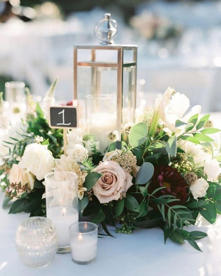 Украшение свадебного стола цветами