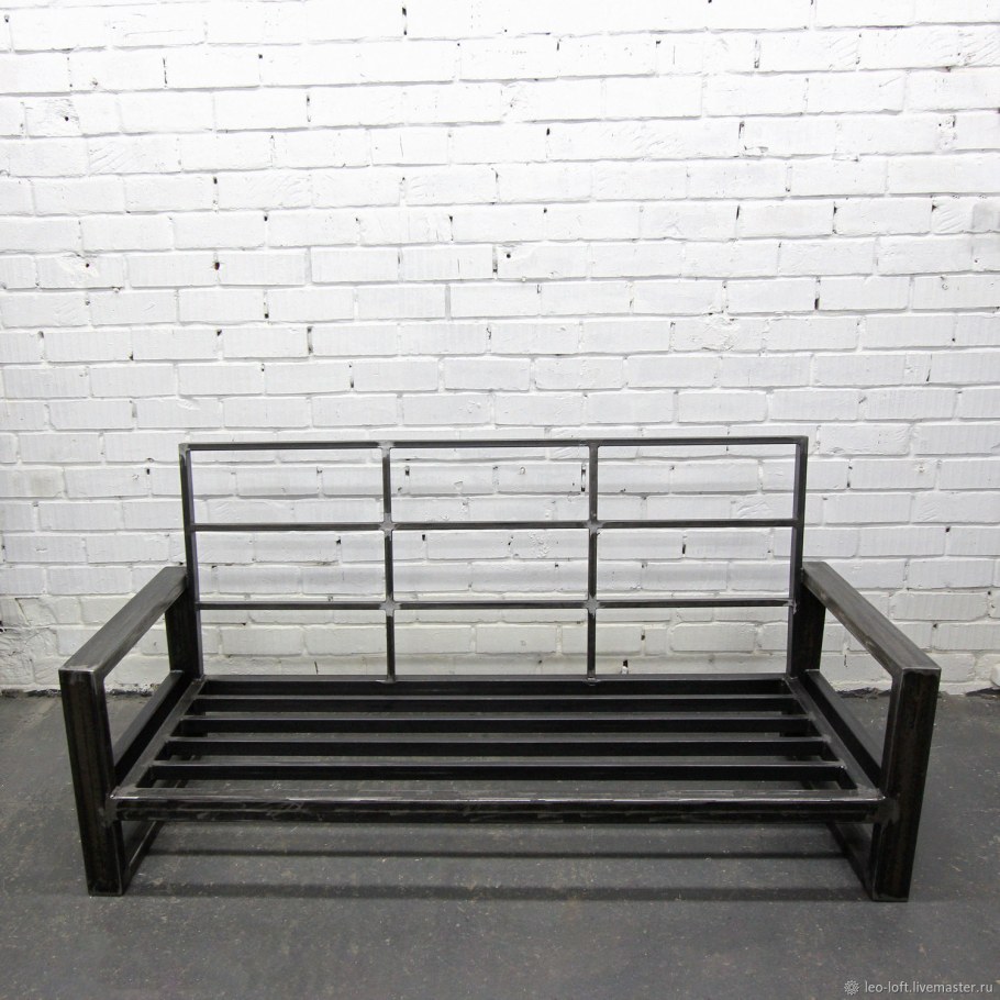 Диван с железным каркасом раскладной клик клак