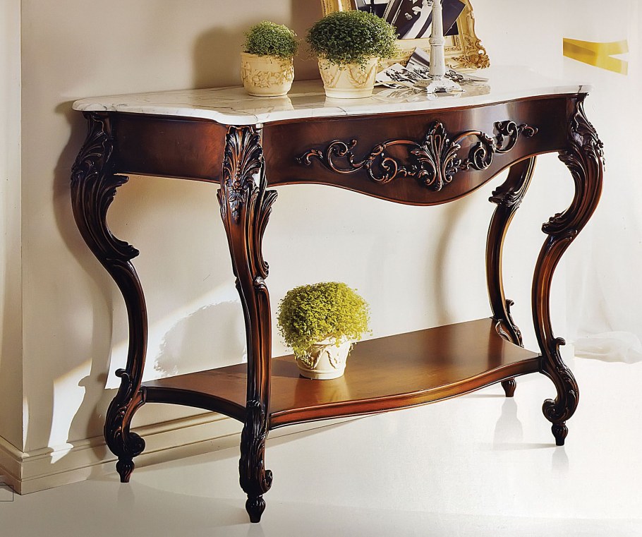 Резьба по дереву консольный столик под вазу