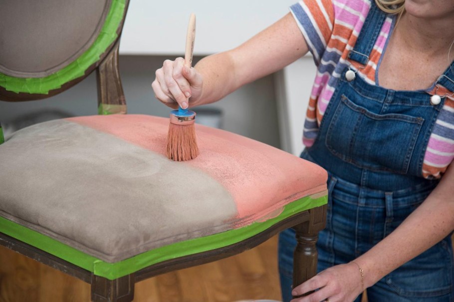 Диваны из бархата в интерьере