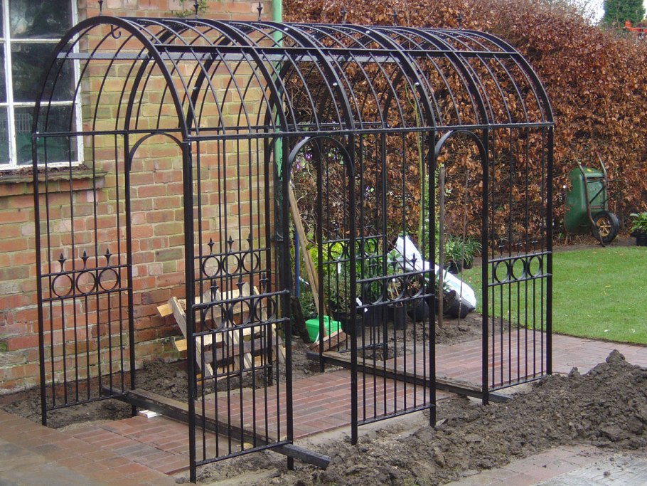 Металлоконструкции для дачи