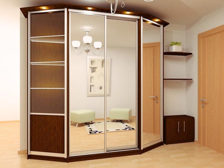 Угловой шкаф в прихожую