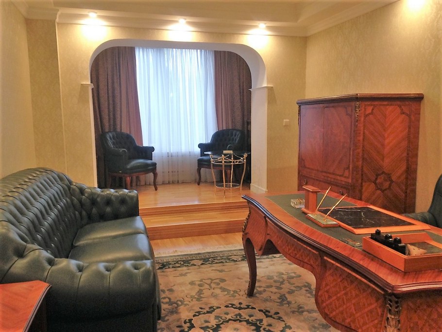 Дизайн коридора в современном стиле