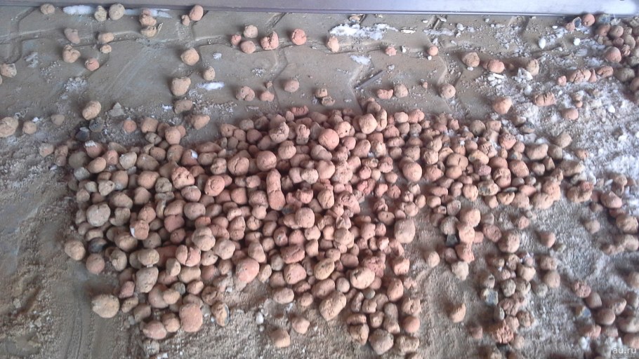 Мульчирование гранитной щебенкой