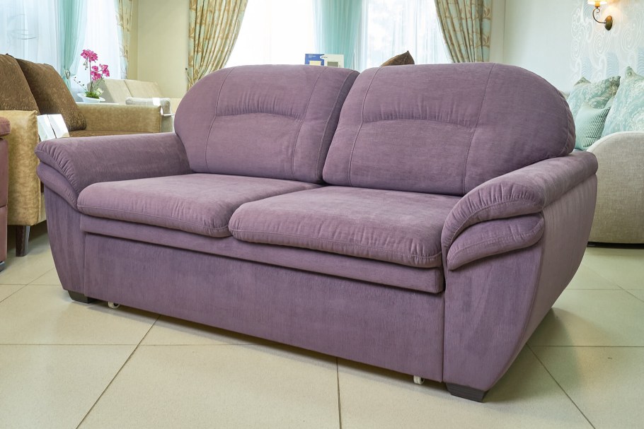 Диван из ламинированной замши