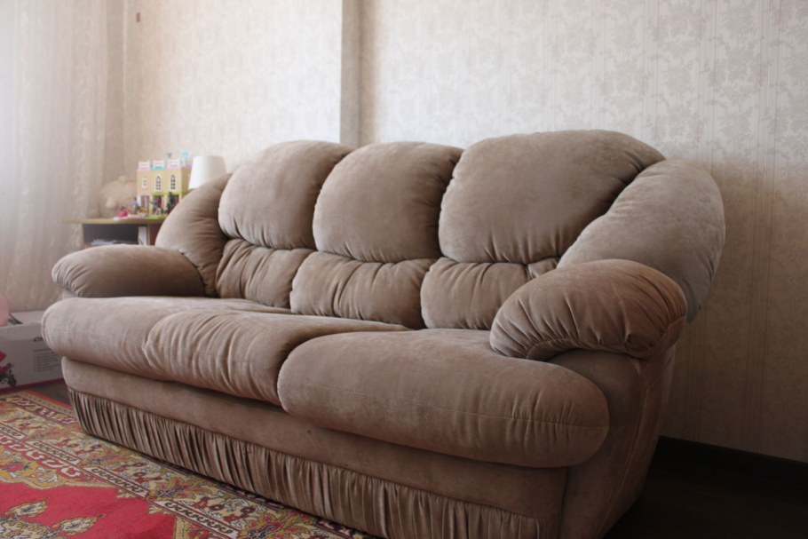 Диваны цвета Рич Стоун