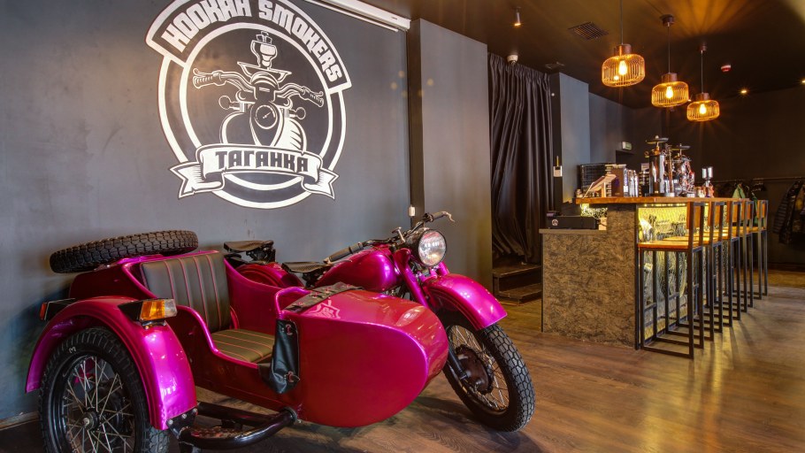 Cafe Racer Hookie co