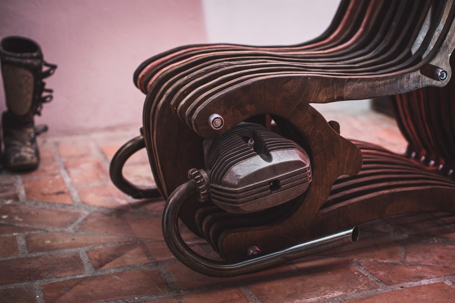 Мотоцикл с креслом