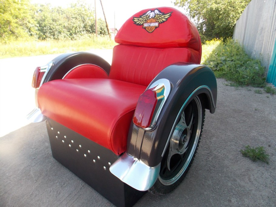 Гараж в стиле лофт и индустриал