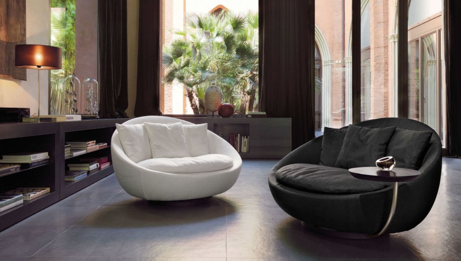 Диван и кресла в гостиную