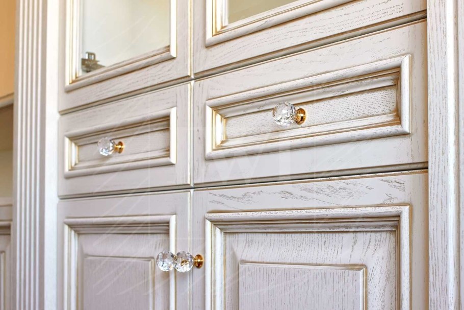 Дверные фасады с патиной