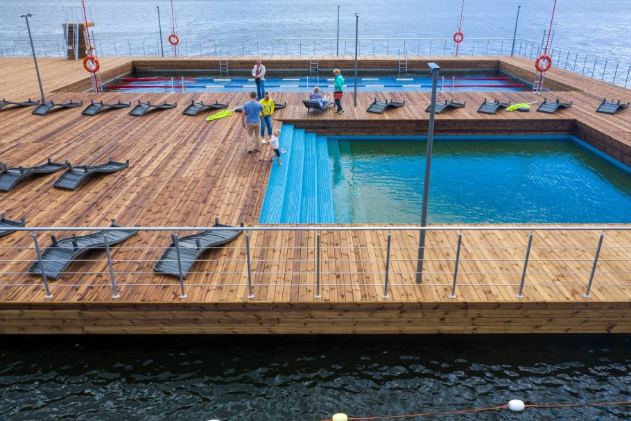Открытый бассейн Понтонный на воде