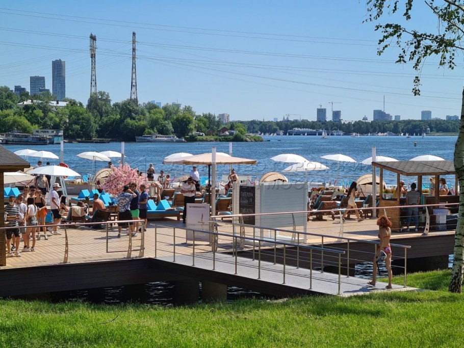 Северный Речной вокзал пляж с бассейнами