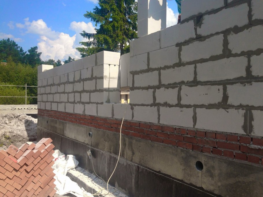 Блок перегородочный газосиликатный