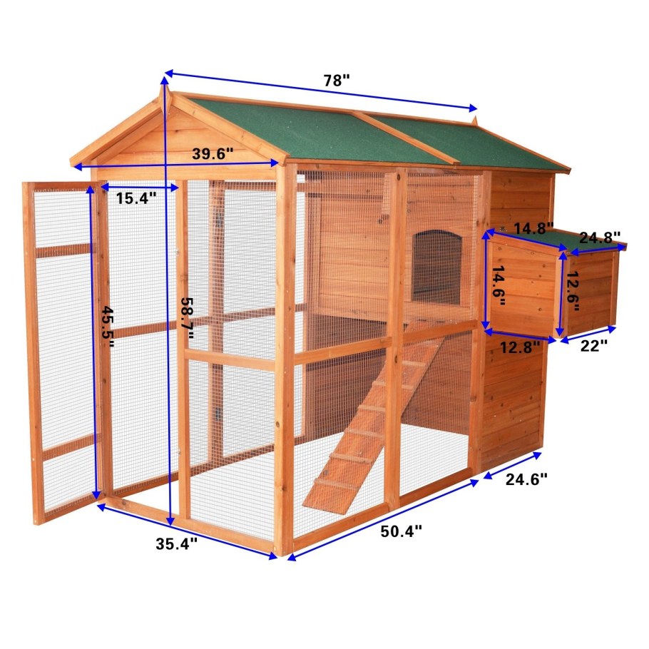 Маленький курятник на даче
