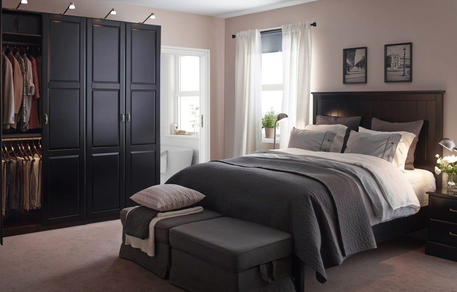 Стеллаж в спальню