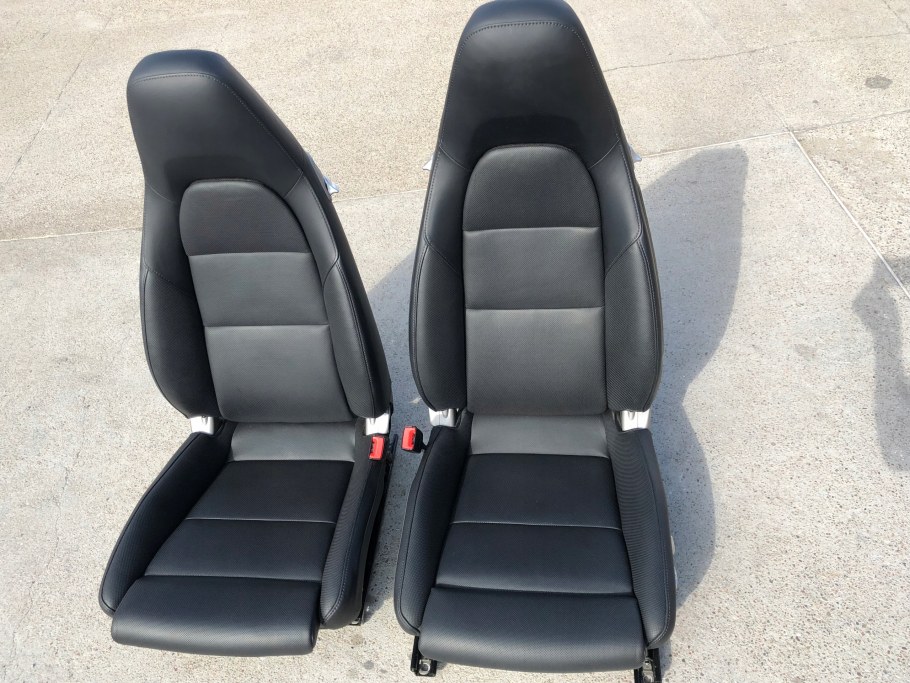 Сиденья Порше 911