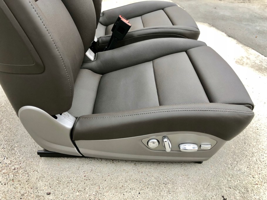 Сиденья Порше Кайен