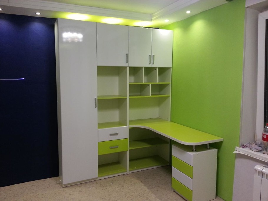 Уголок школьника