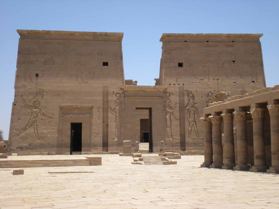 Древнеегипетский стиль архитектуры храм