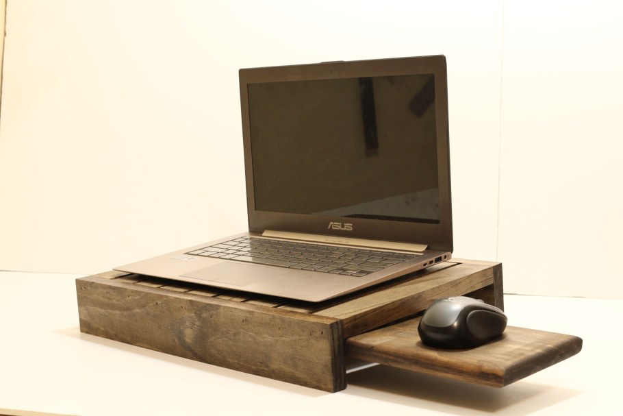 Подставка под ноутбук из фанеры
