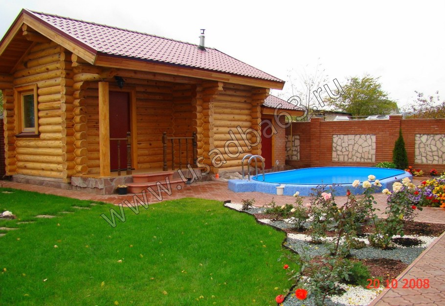 Баня с бассейном на участке