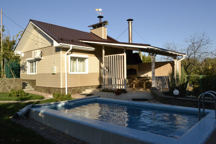 Бассейн в доме